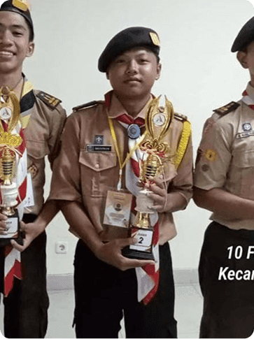 Juara 2 Geguritan Putra (PRAMUKA COMPAS IX)